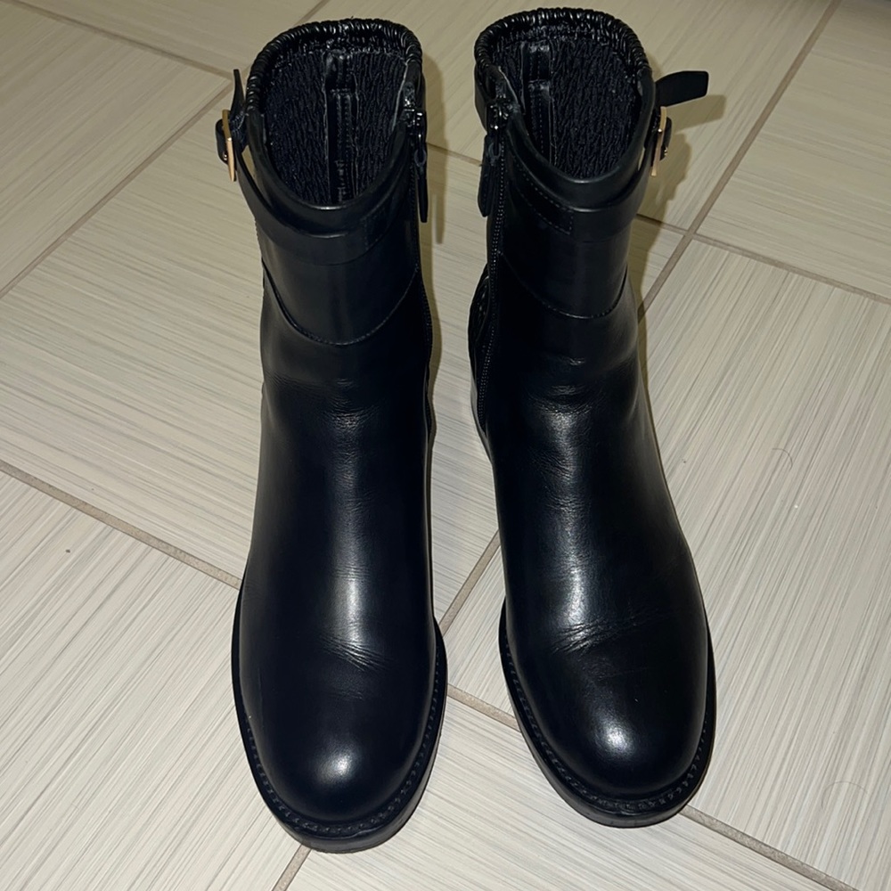 Cole Haan leather boots size 6B